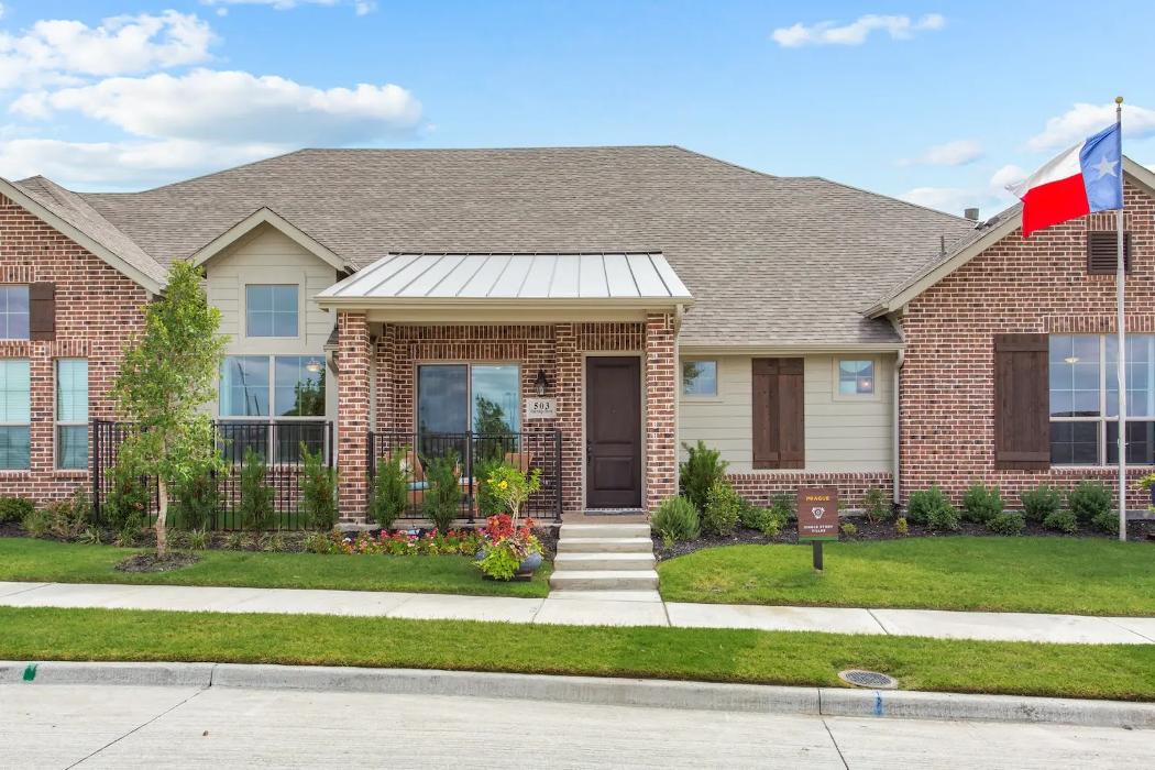 Grenadier Homes - Woodbridge Villas Image