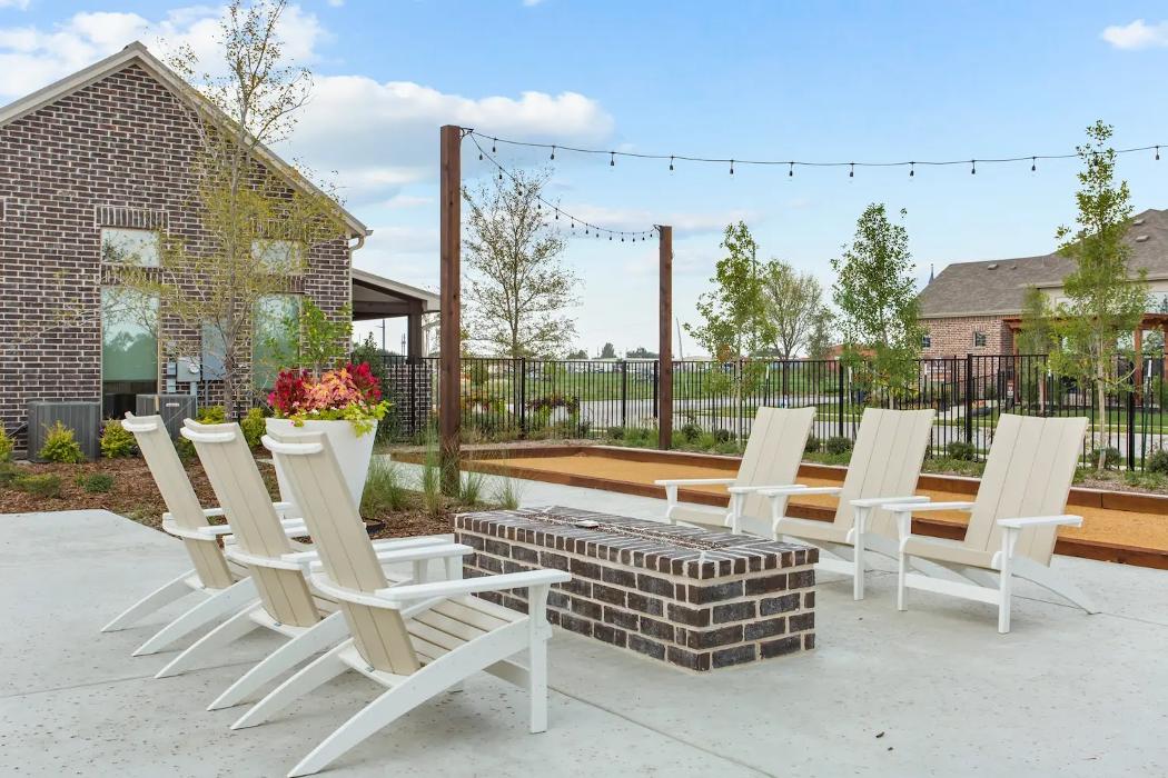 Grenadier Homes - Woodbridge Villas Image