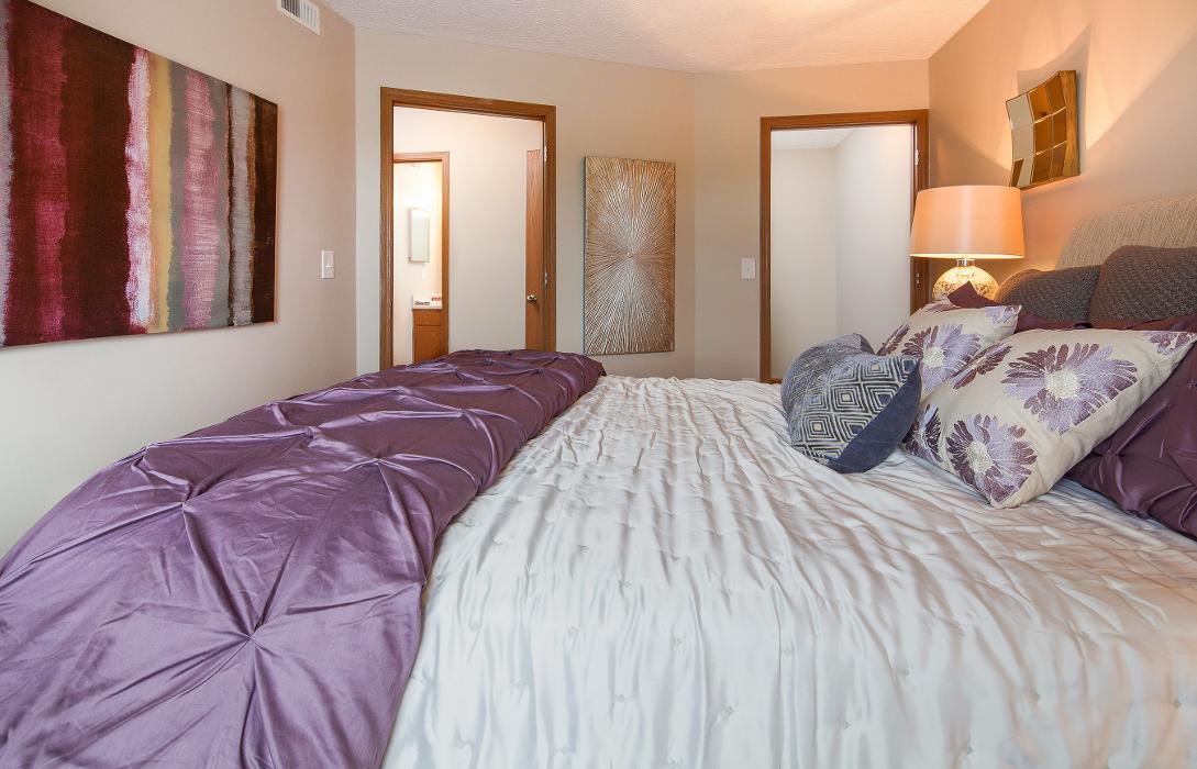 The Bend at Broad by Cortland Image