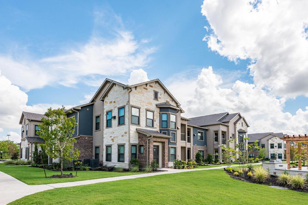 Cortland Luxe Shadow Creek Image