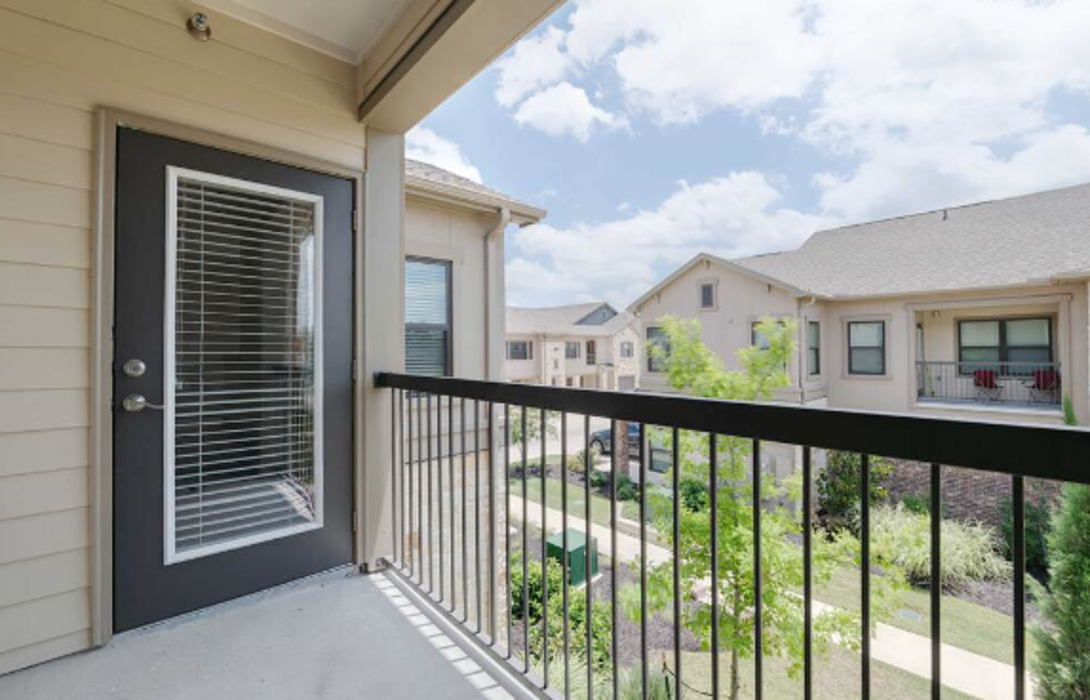 Cortland Luxe Shadow Creek Image