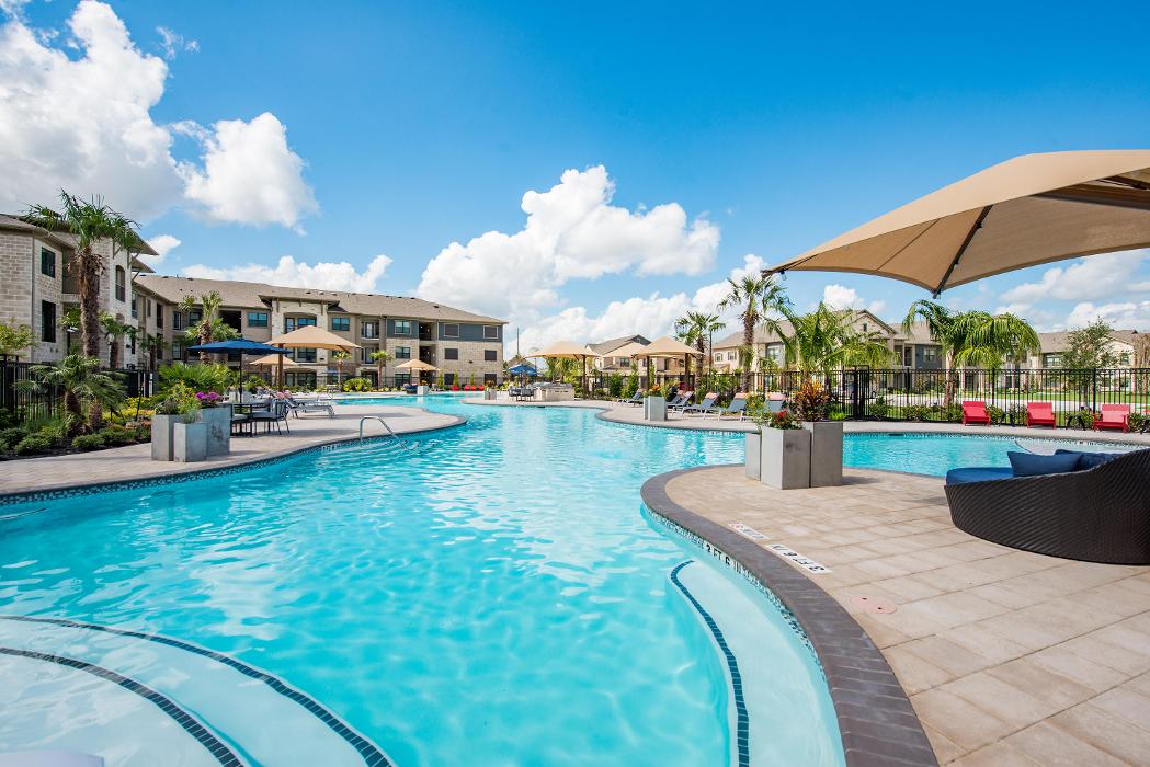 Cortland Luxe Shadow Creek Image