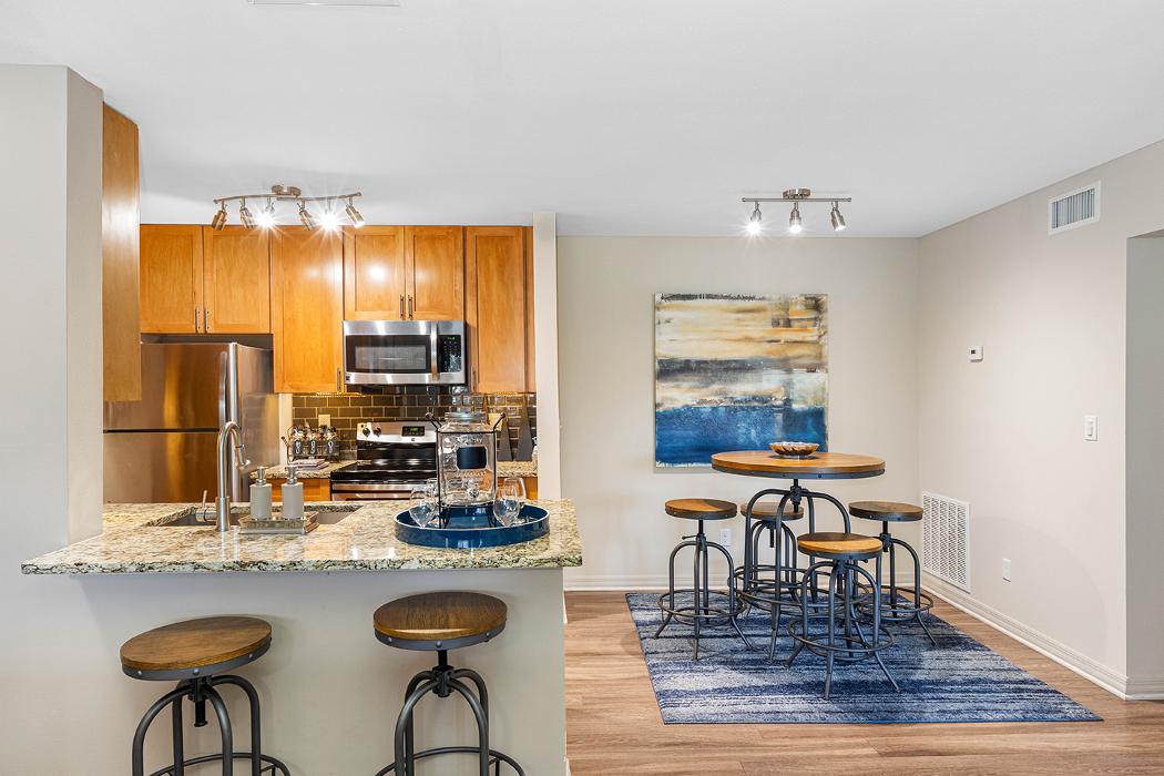 Cortland Mirror Lake Image