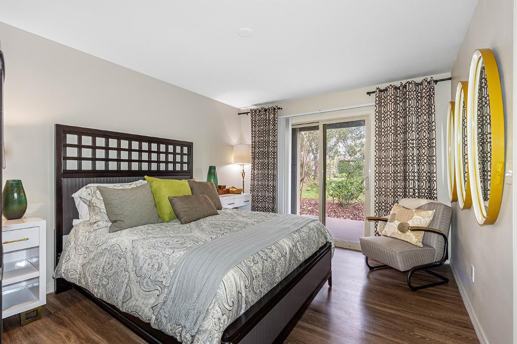 Cortland Mirror Lake Image