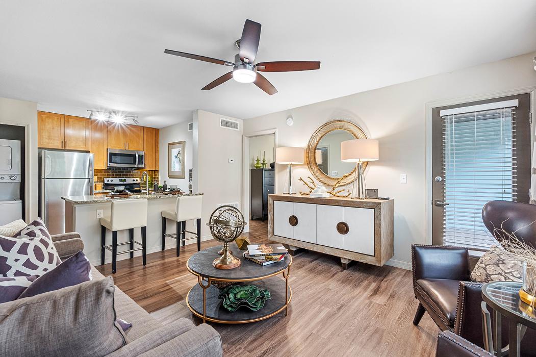 Cortland Mirror Lake Image