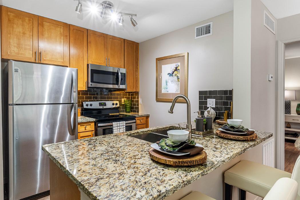 Cortland Mirror Lake Image