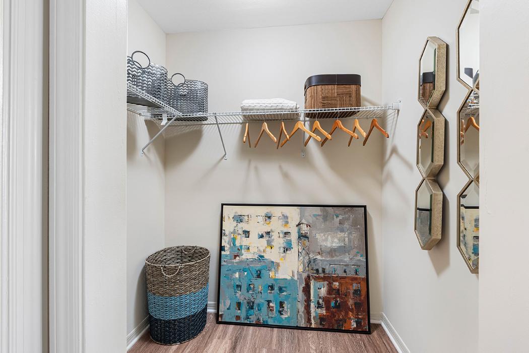 Cortland Mirror Lake Image