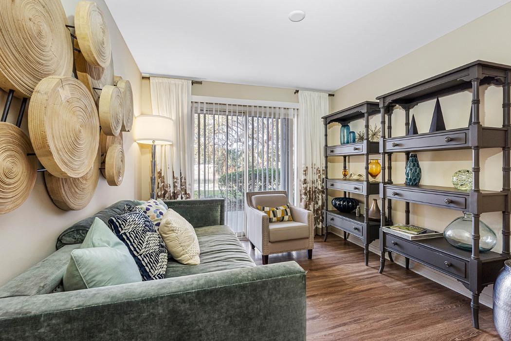 Cortland Mirror Lake Image