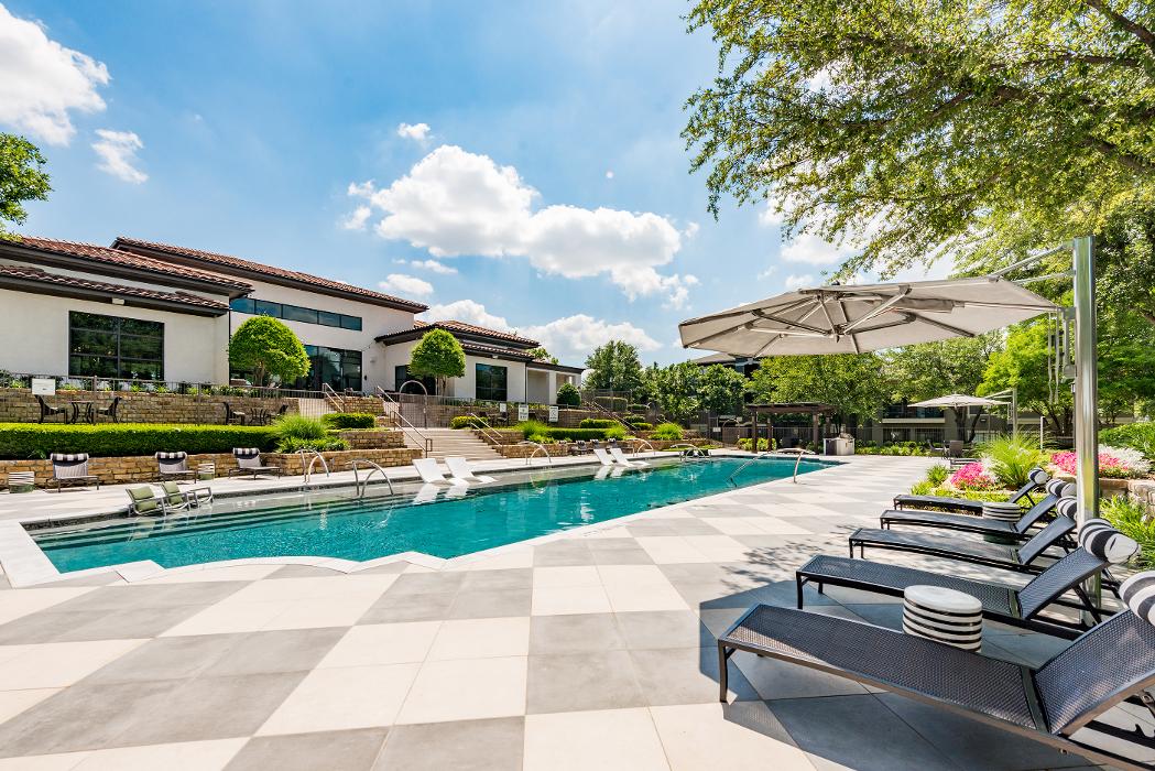 Cortland Walnut Hill Image