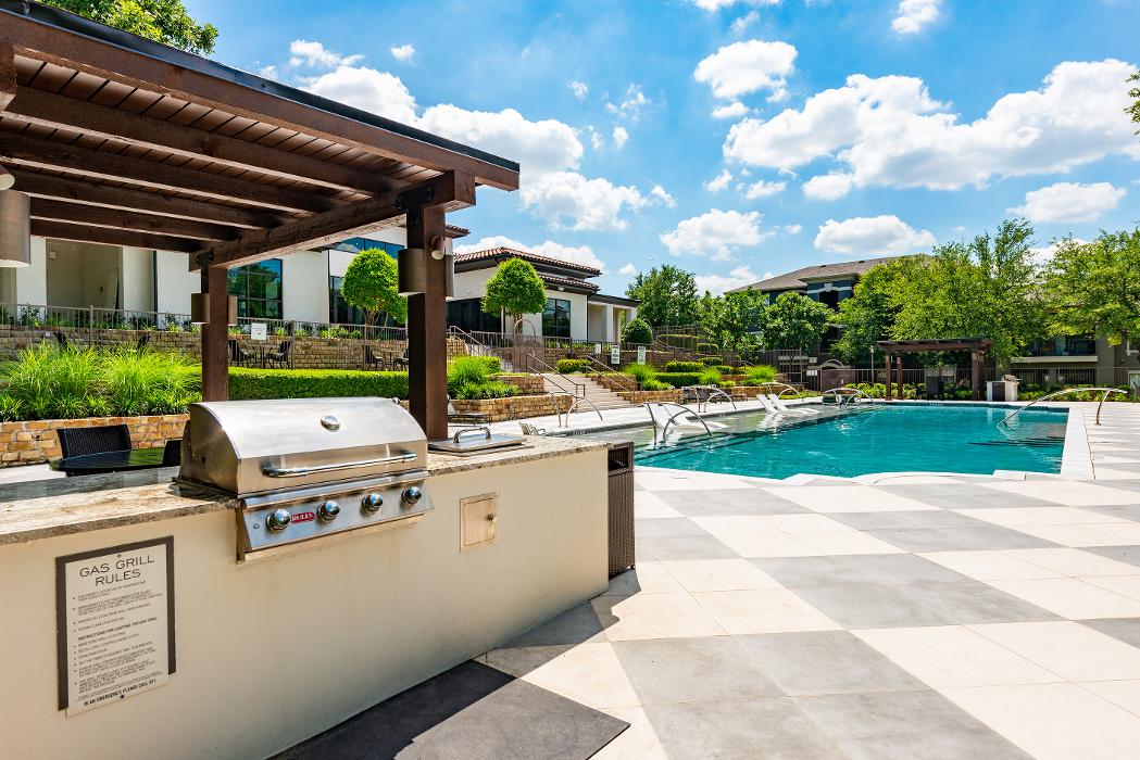 Cortland Walnut Hill Image