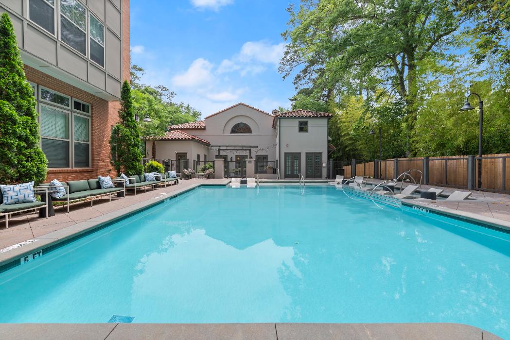 Cortland Peachtree Battle Image