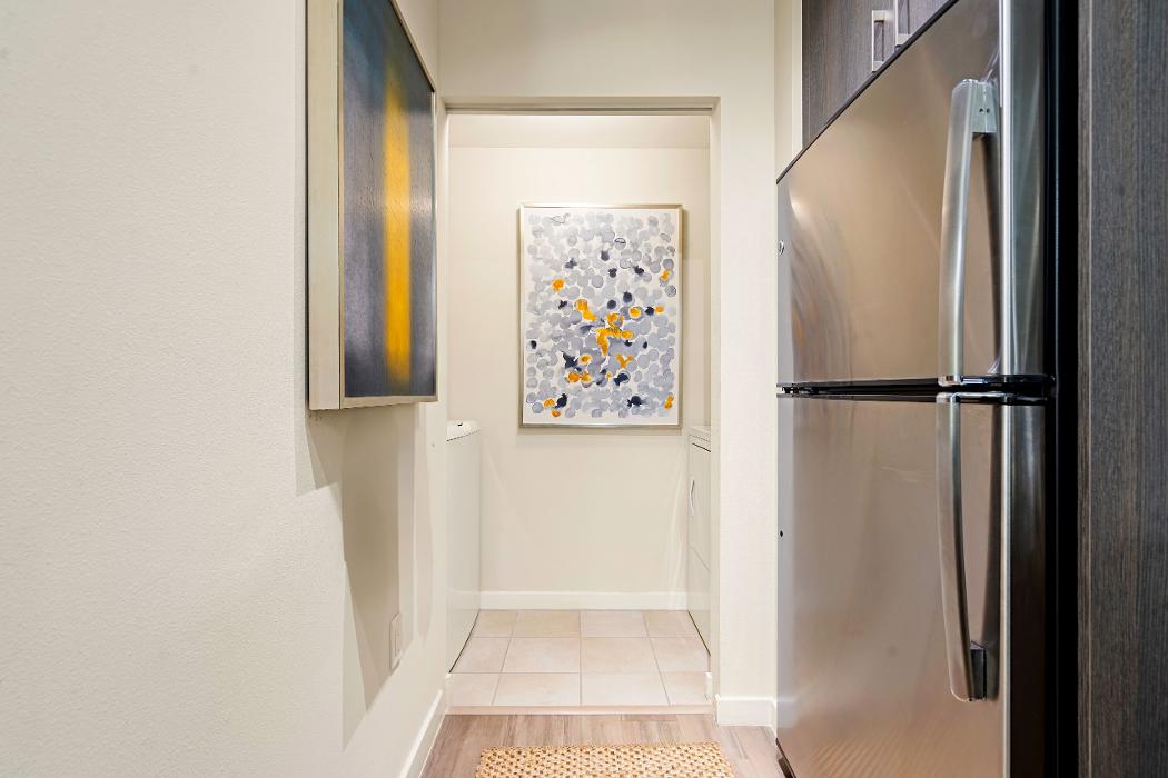 Cortland Hollywood Image