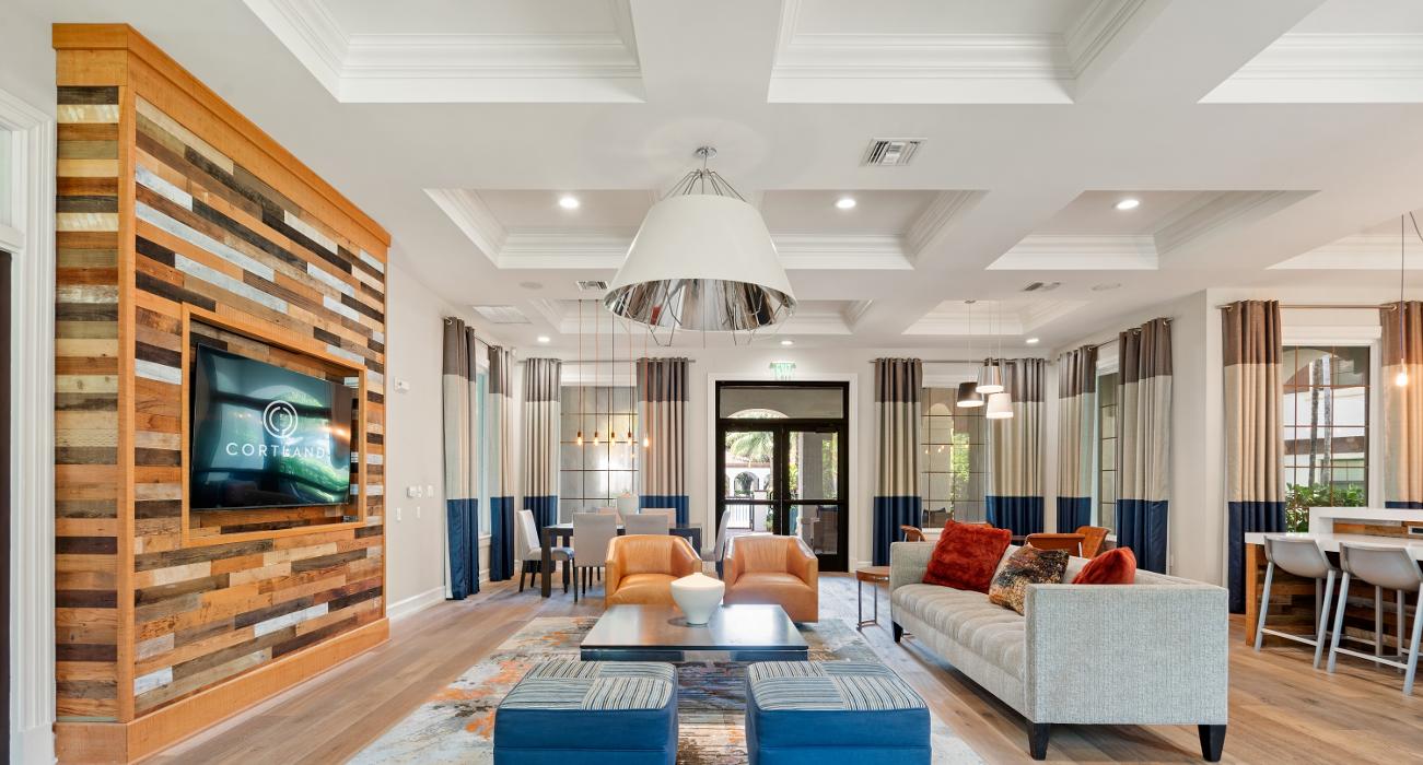 Cortland Hollywood Image