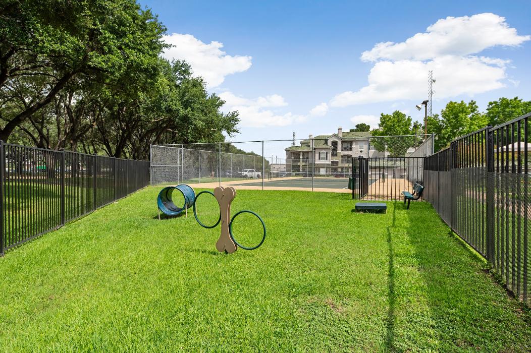 Cortland Wortham Logo