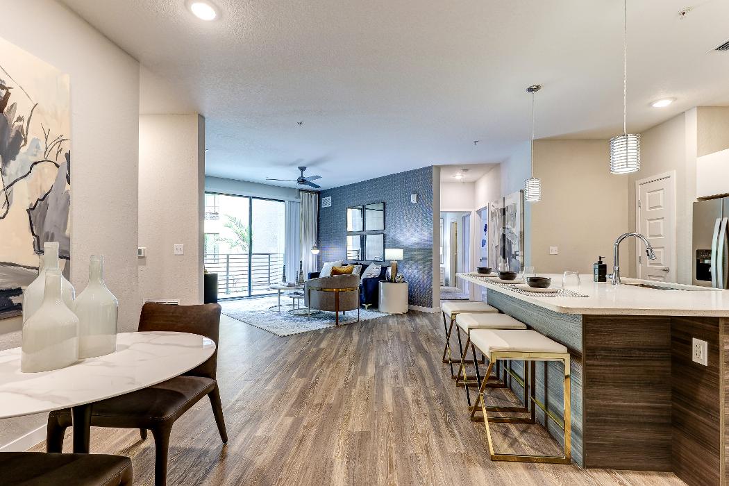 Cortland on Orange Image