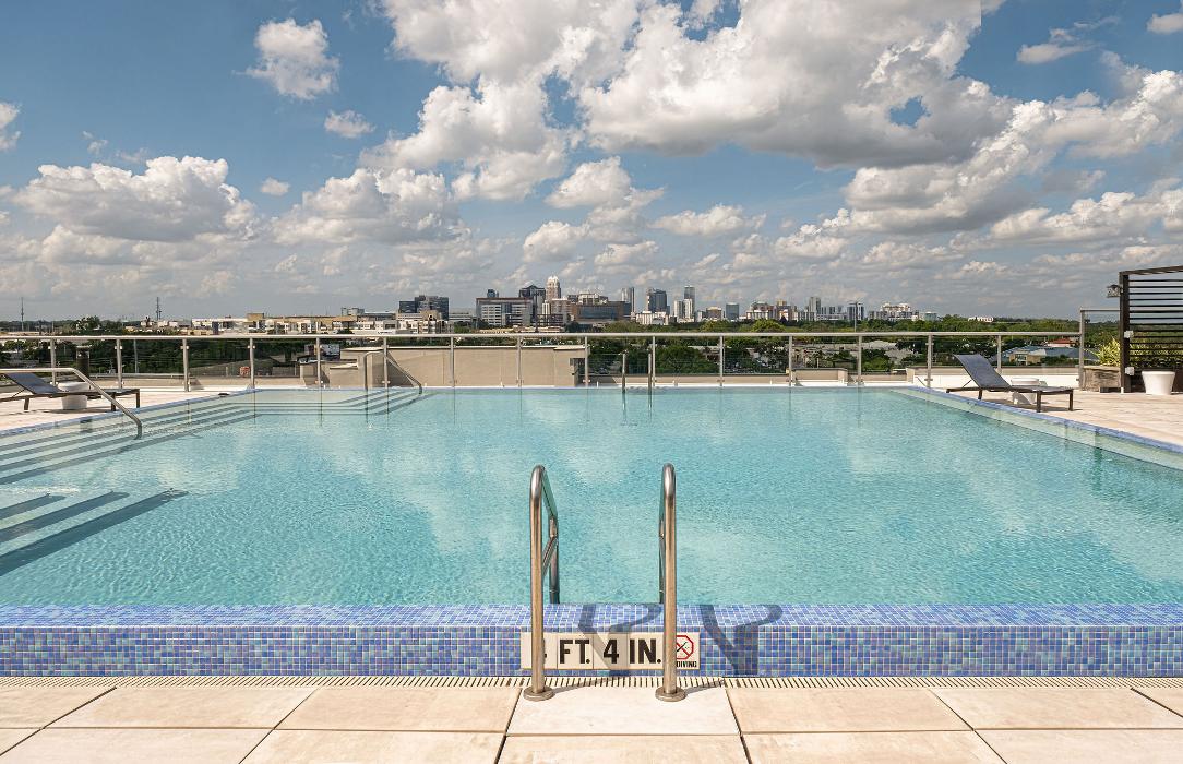 Cortland on Orange Image