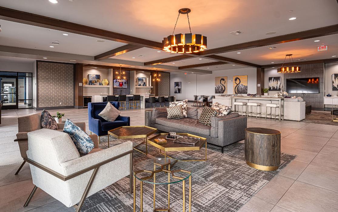 Cortland on Orange Image