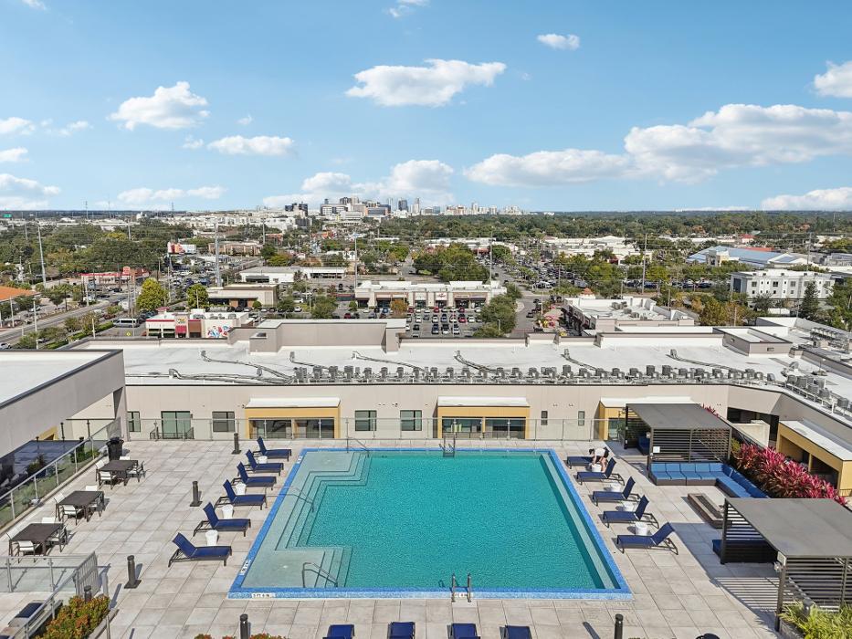 Cortland on Orange Image