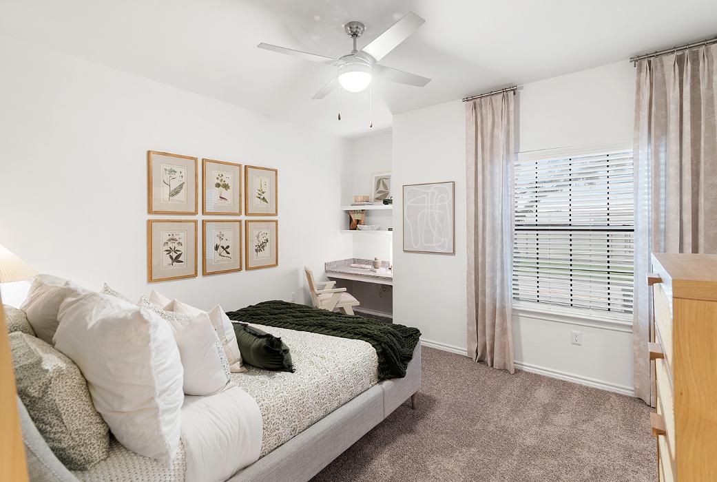 Cortland Benbrook Image