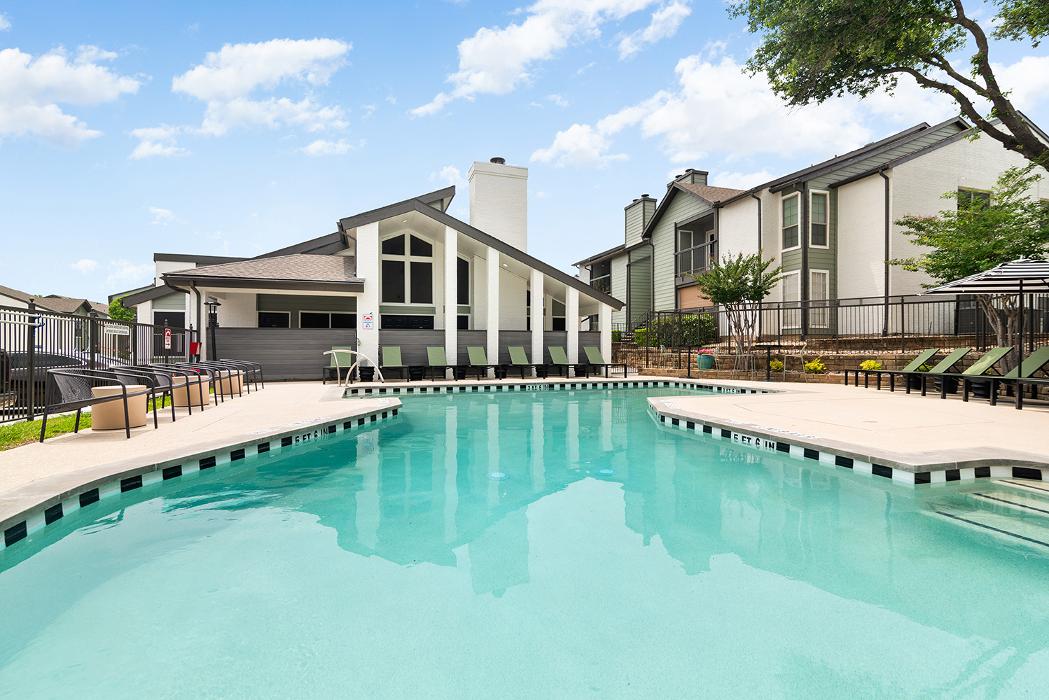 Cortland Benbrook Image