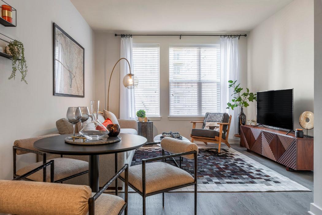 Cortland Columbia Pike Image