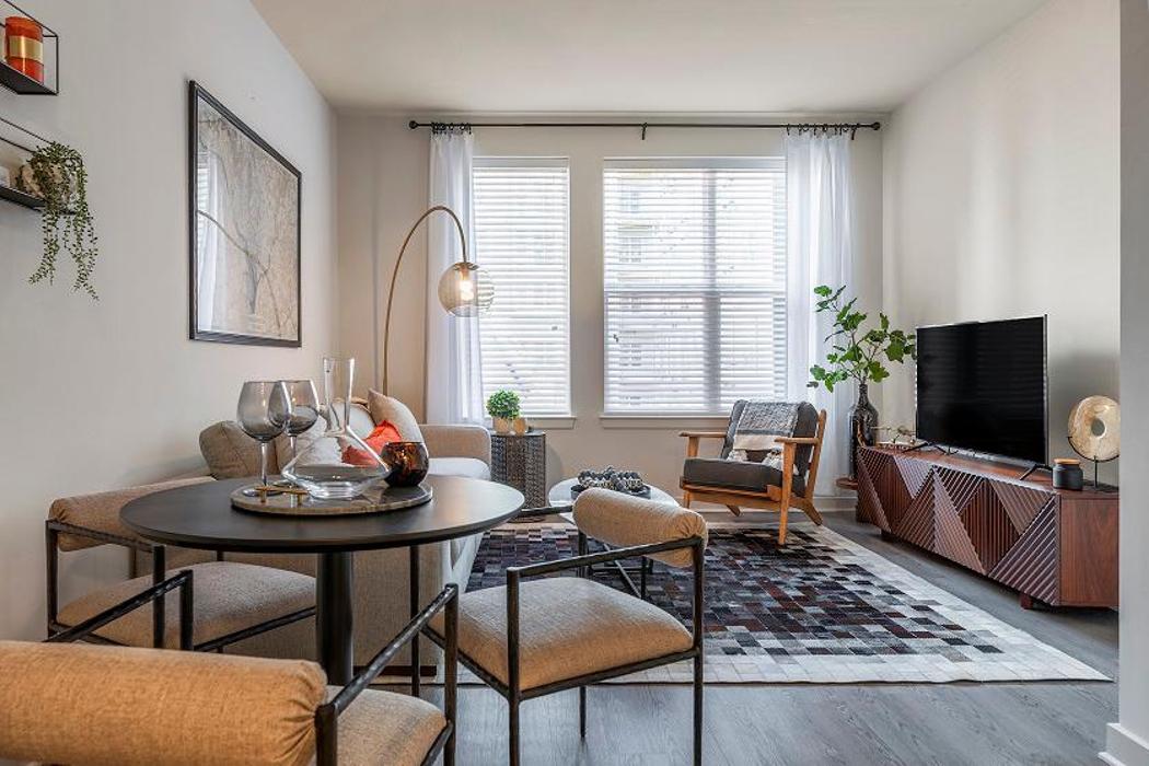 Cortland Columbia Pike Image