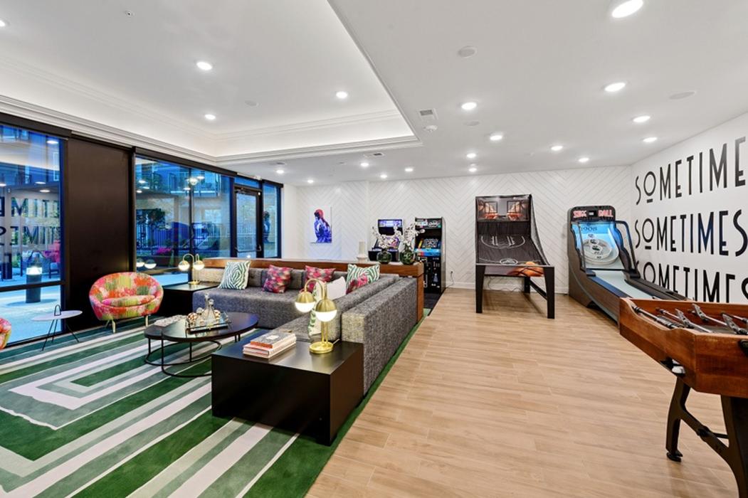 Cortland Bull City Image