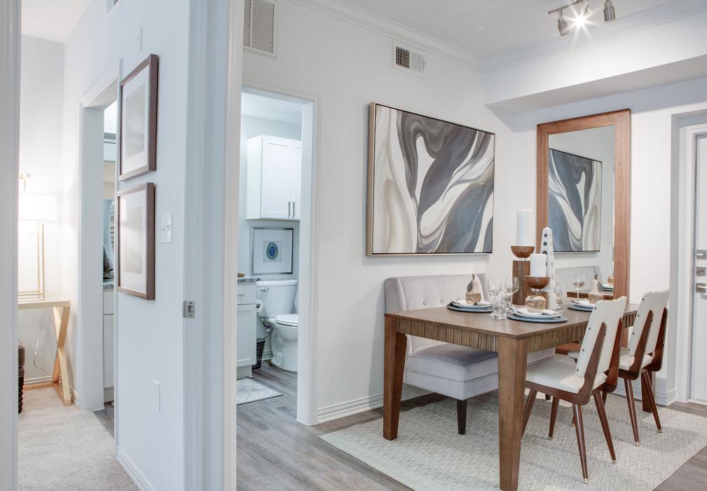 Cortland MacArthur Logo