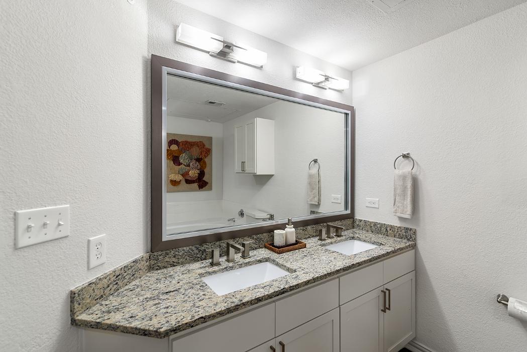 Cortland MacArthur Image