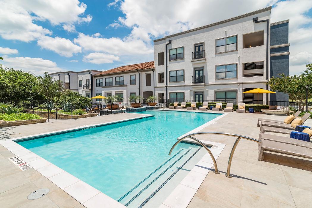 Paseo at Bee Cave by Cortland Image