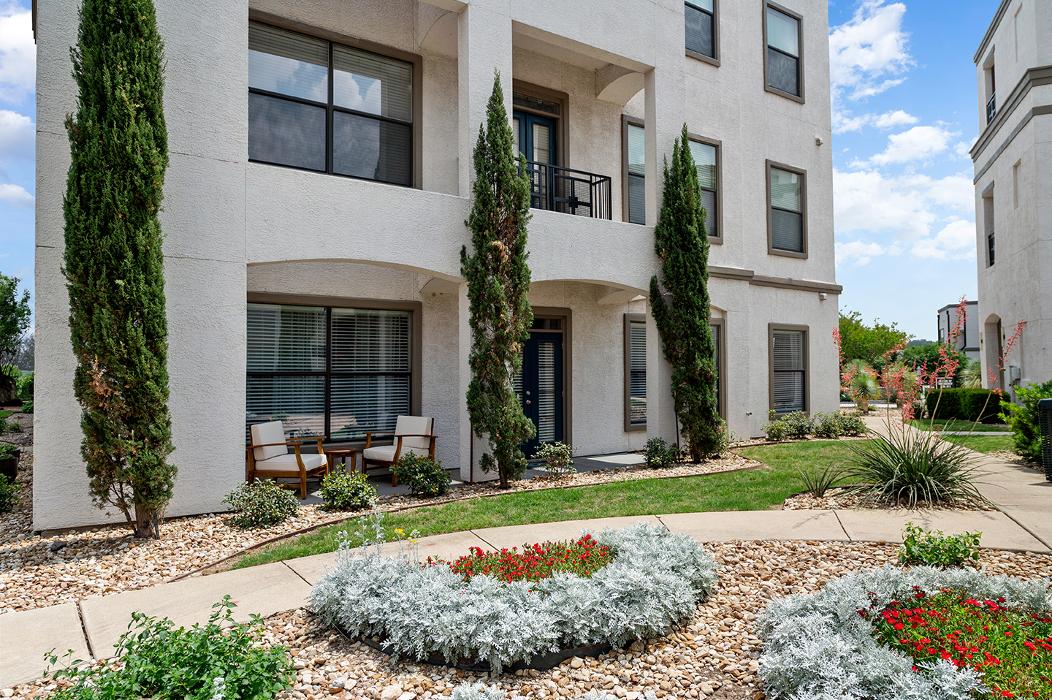 Paseo at Bee Cave by Cortland Image