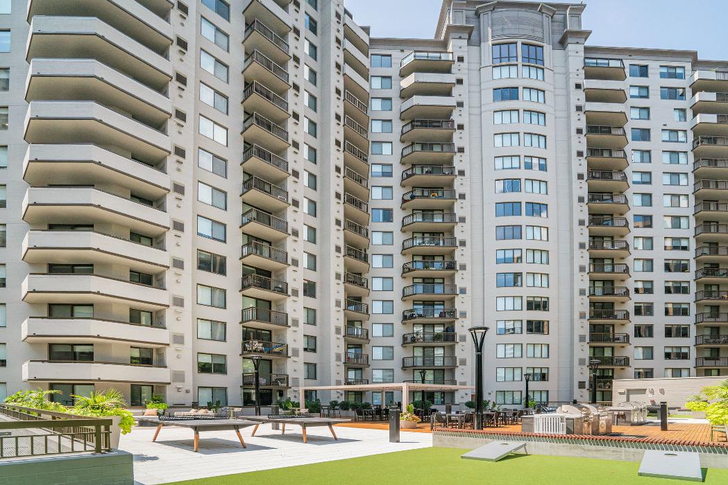 Cortland Pentagon City Logo