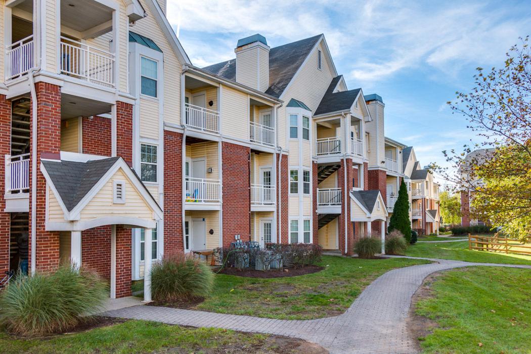 The Landing at Herndon Image