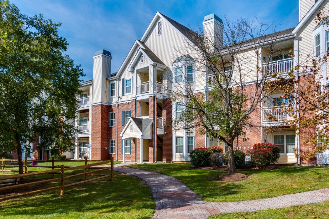 The Landing at Herndon Image