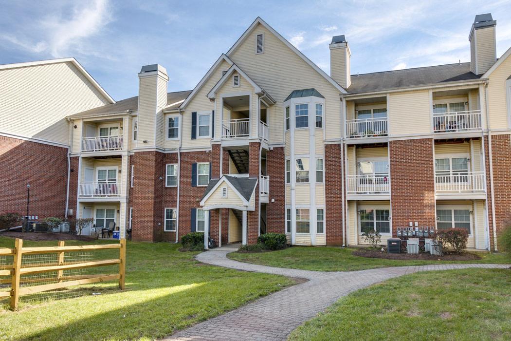 The Landing at Herndon Image