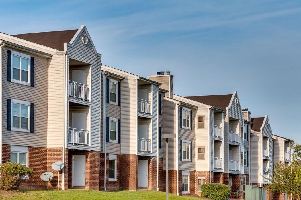 Cortland Van Dorn Image