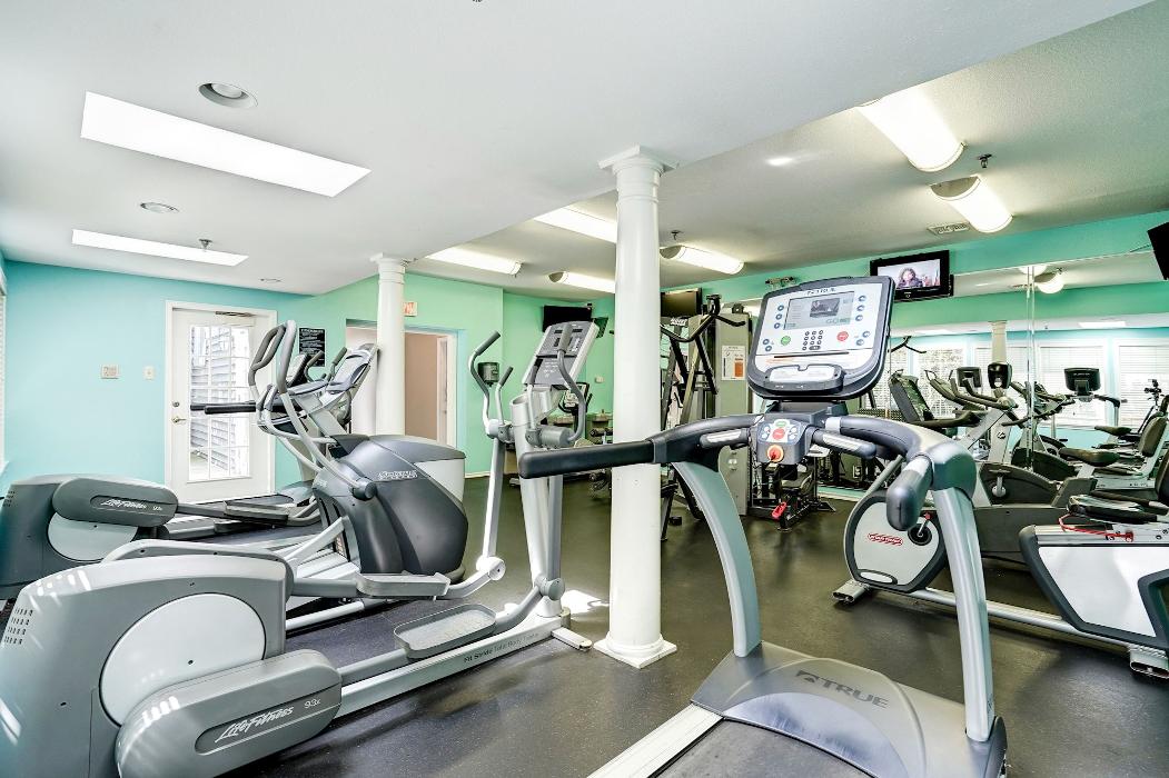 Cortland Van Dorn Image