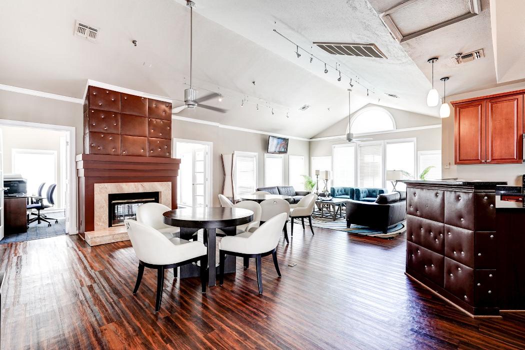 Cortland Van Dorn Image