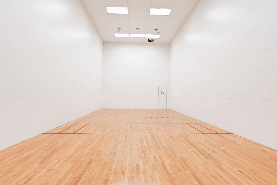 Cortland Van Dorn Image