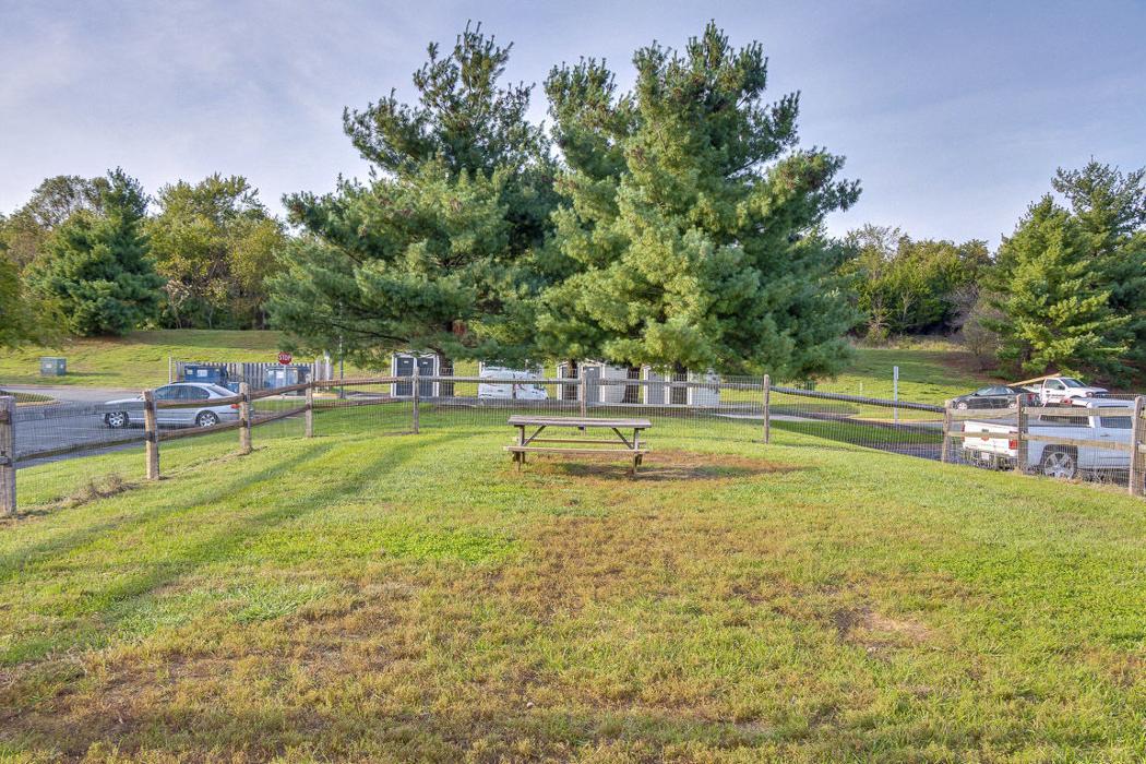 Cortland Van Dorn Image