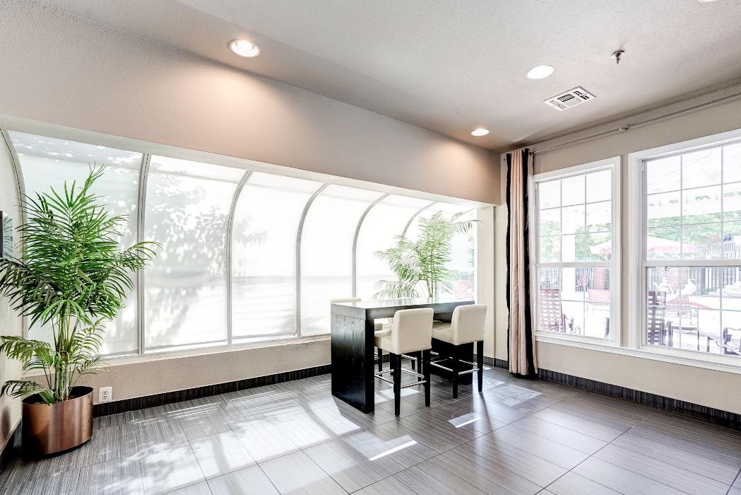 Cortland Van Dorn Image