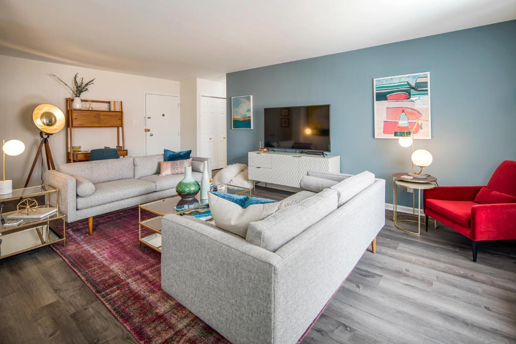 Cortland on Pike Image