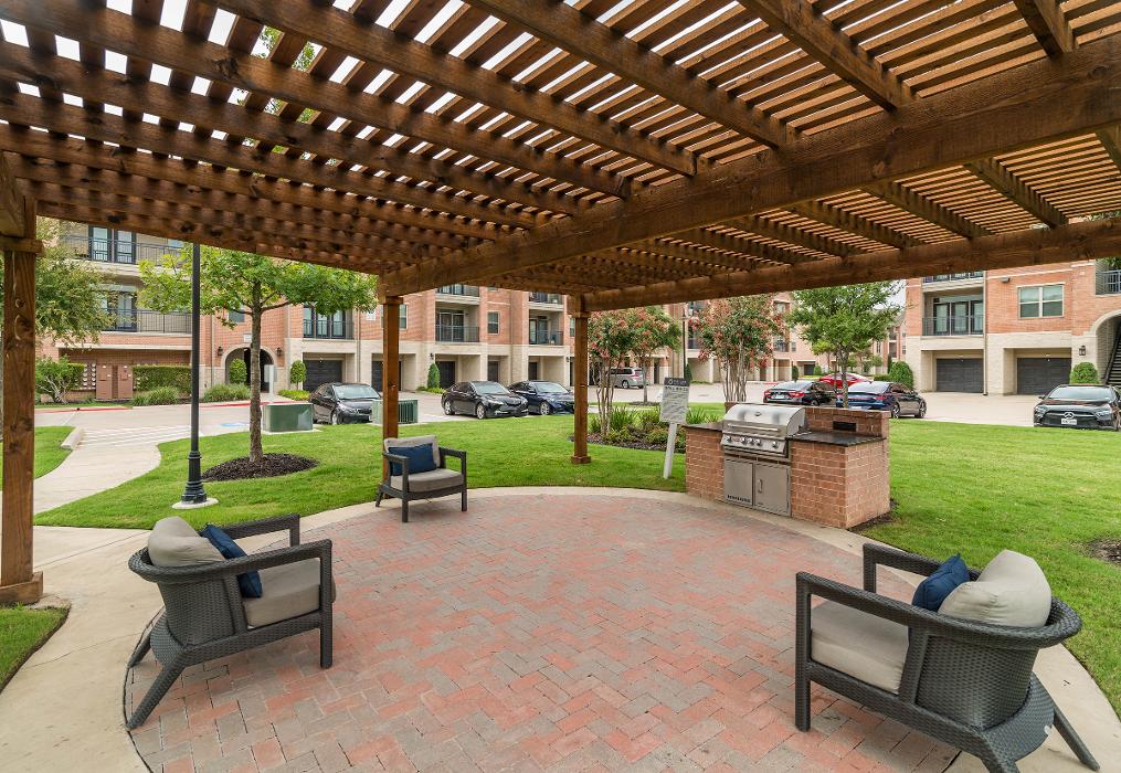 Cortland Waters Edge Image