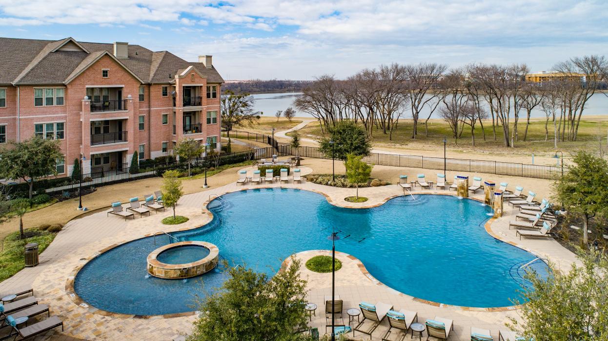 Cortland Waters Edge Image