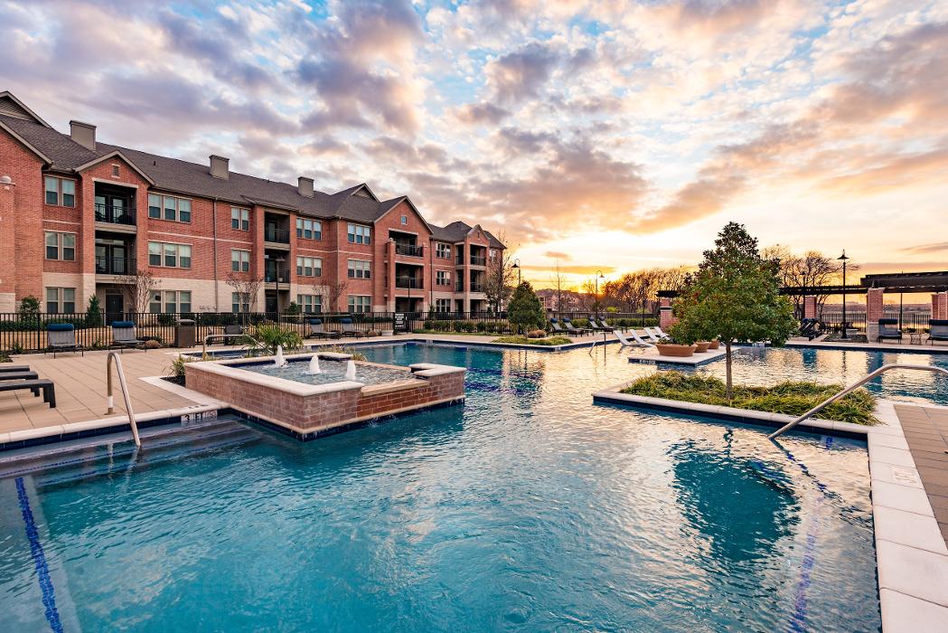 Cortland Waters Edge Image