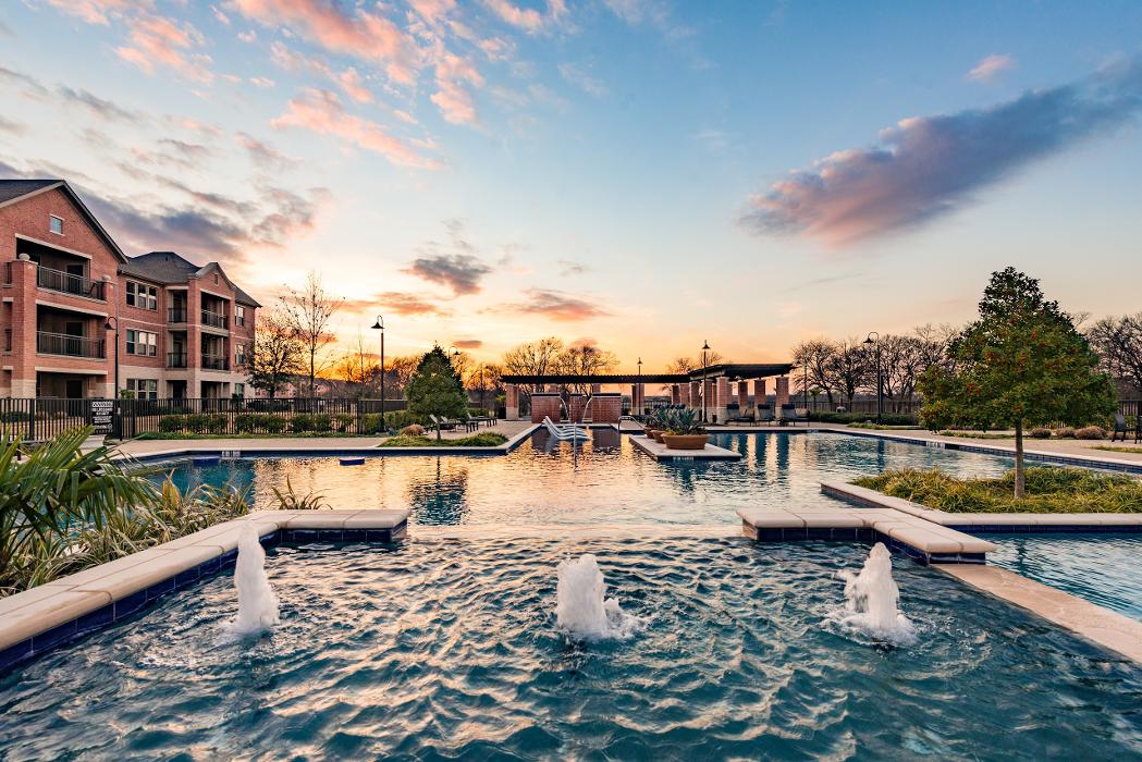 Cortland Waters Edge Image