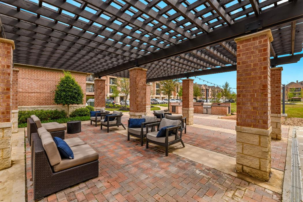 Cortland Waters Edge Image