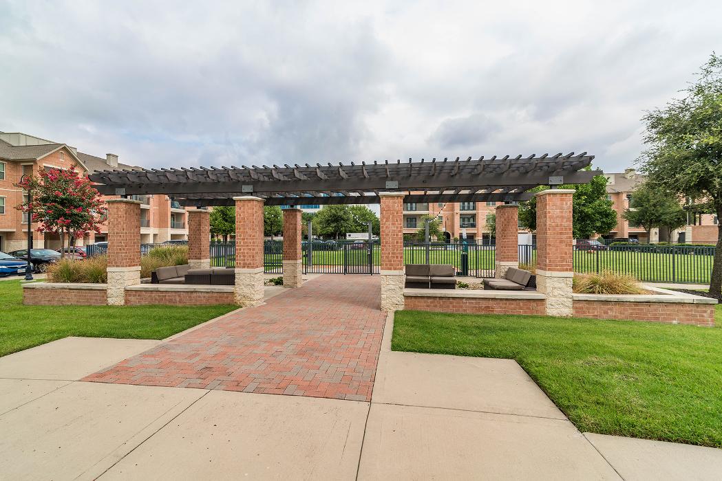 Cortland Waters Edge Image