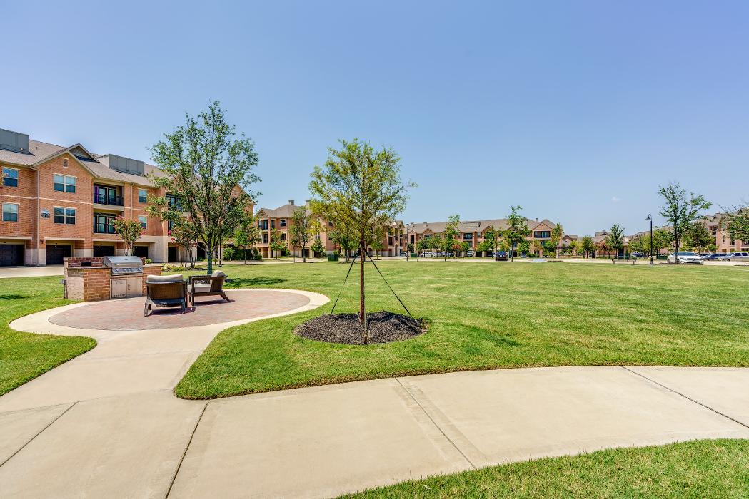 Cortland Waters Edge Image