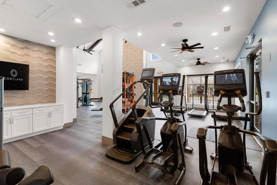 Cortland Ridglea Image